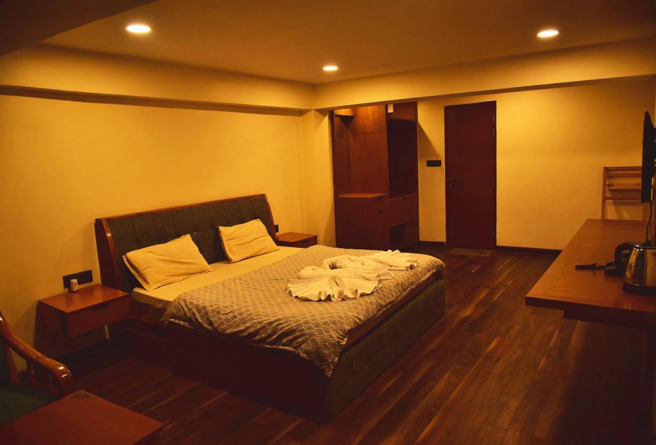 The Alpine Guest House Kasol Bagian luar foto