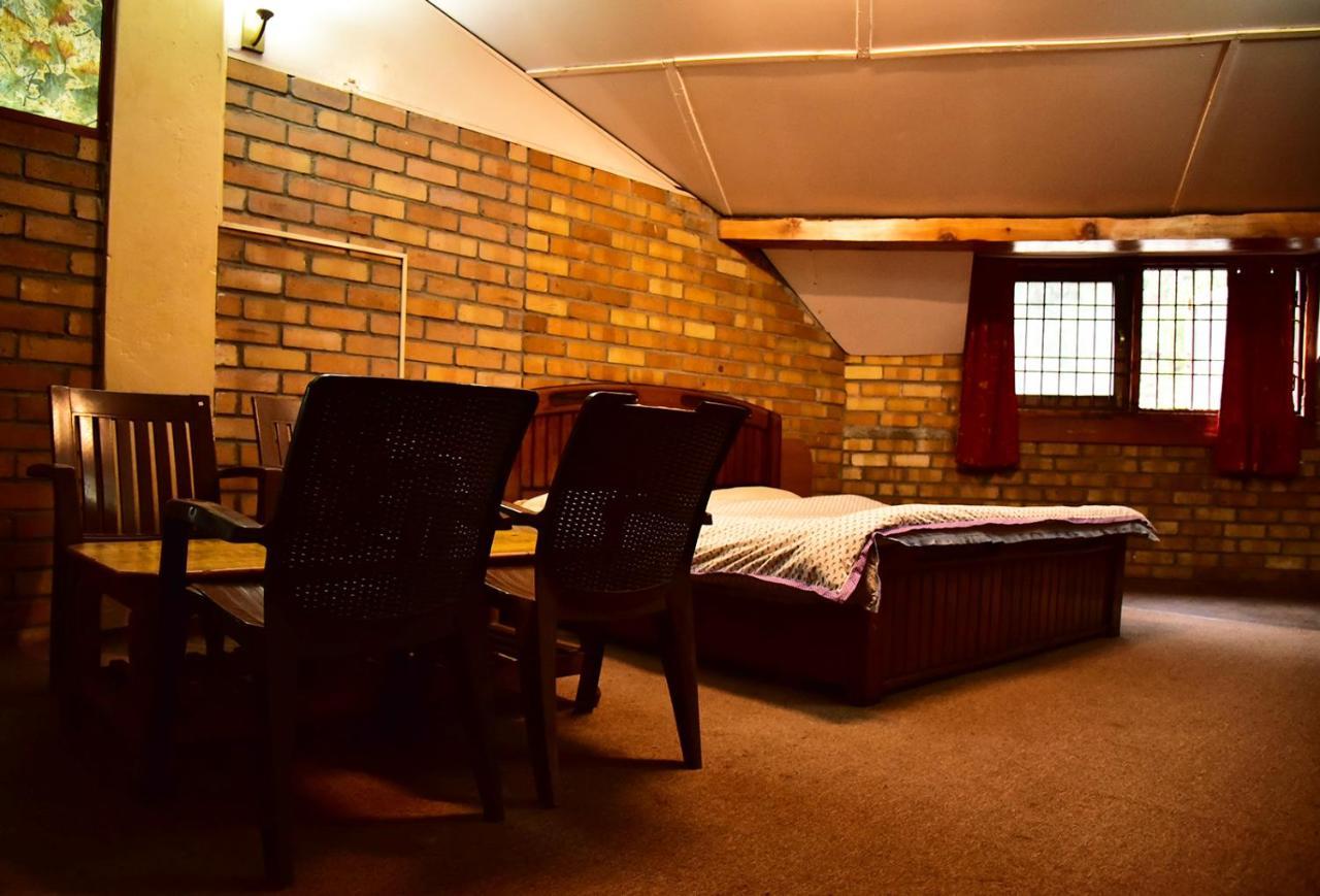 The Alpine Guest House Kasol Bagian luar foto