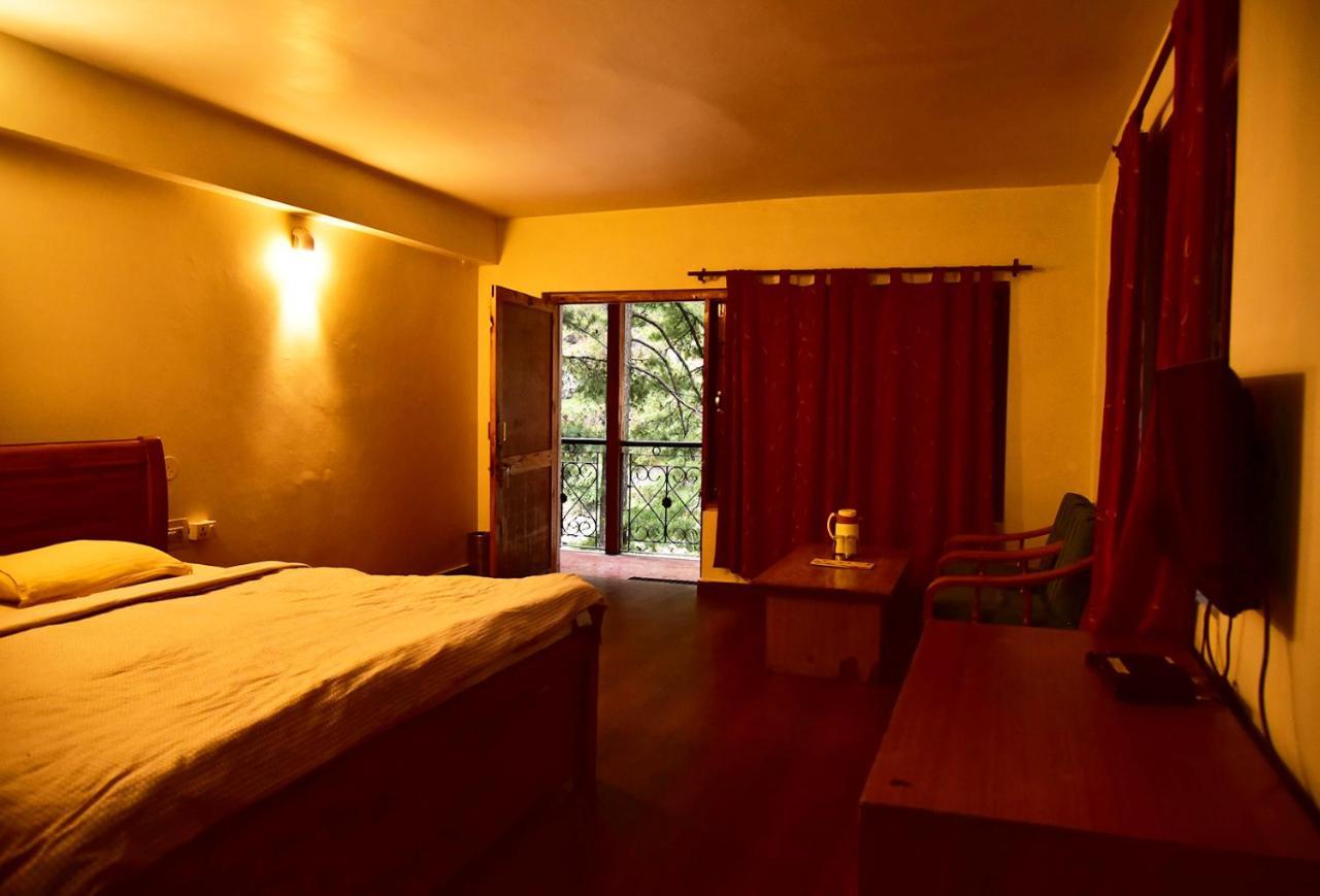 The Alpine Guest House Kasol Bagian luar foto