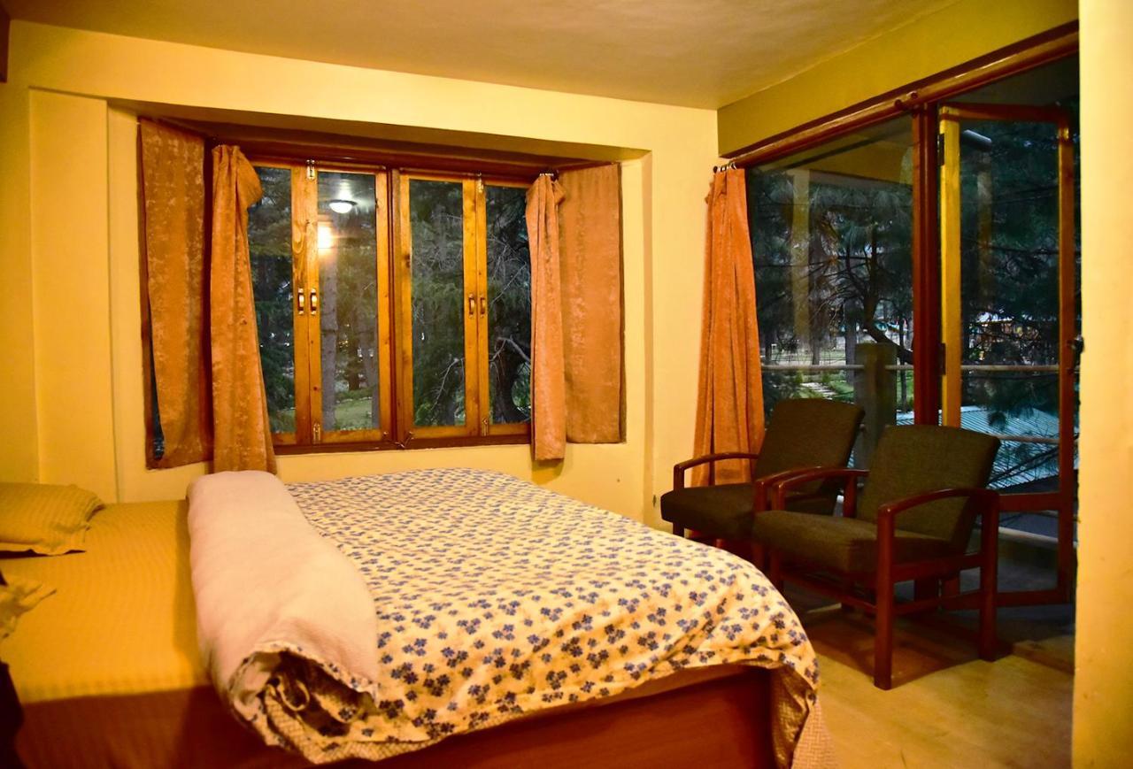 The Alpine Guest House Kasol Bagian luar foto