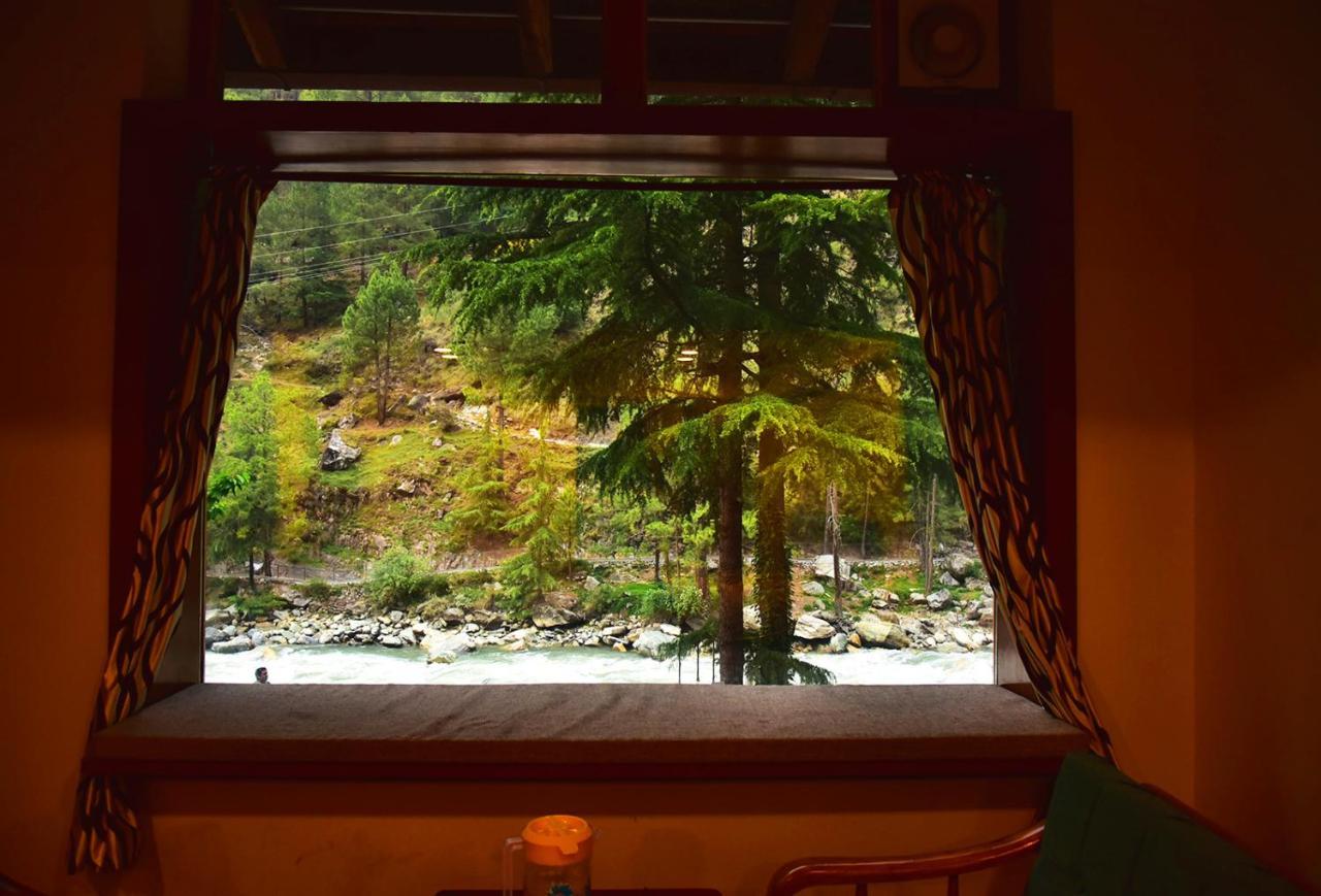The Alpine Guest House Kasol Bagian luar foto