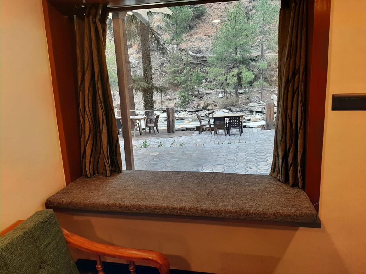 The Alpine Guest House Kasol Bagian luar foto