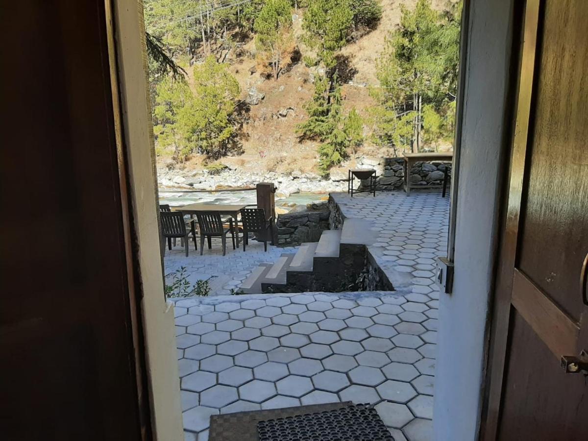 The Alpine Guest House Kasol Bagian luar foto