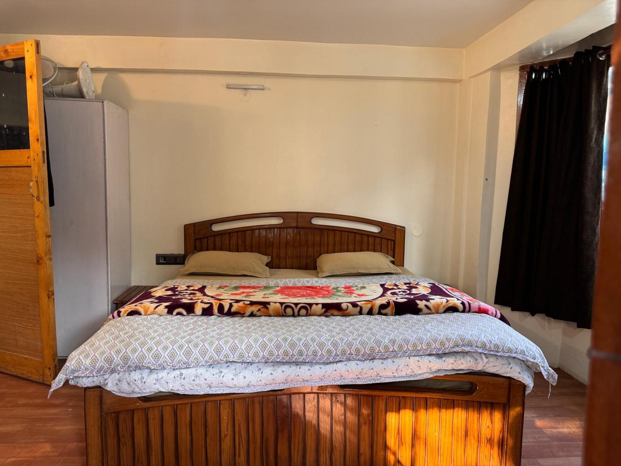 The Alpine Guest House Kasol Bagian luar foto